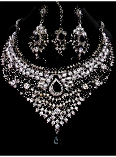 Rhodium Necklace Set